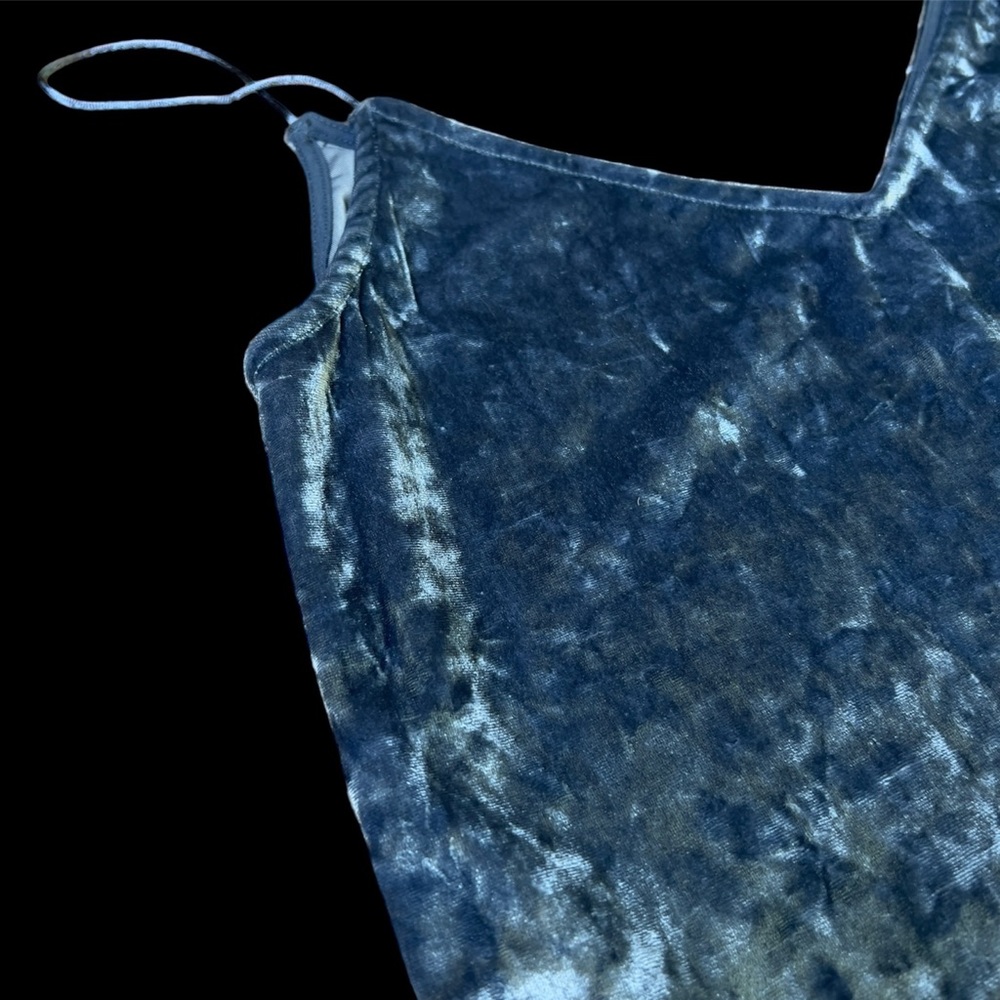 Velvet cami - Picture 2 of 3